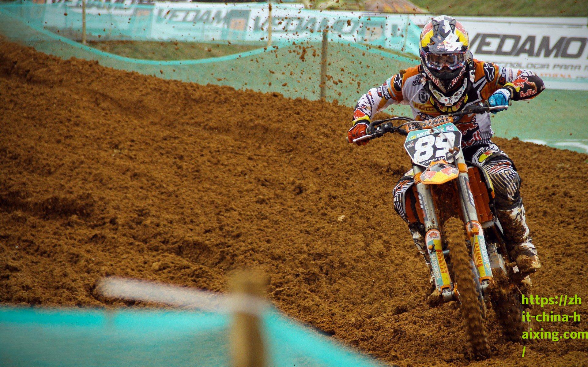 霍华德抨击特朗普，我会去德怀特宫，而不是白宫