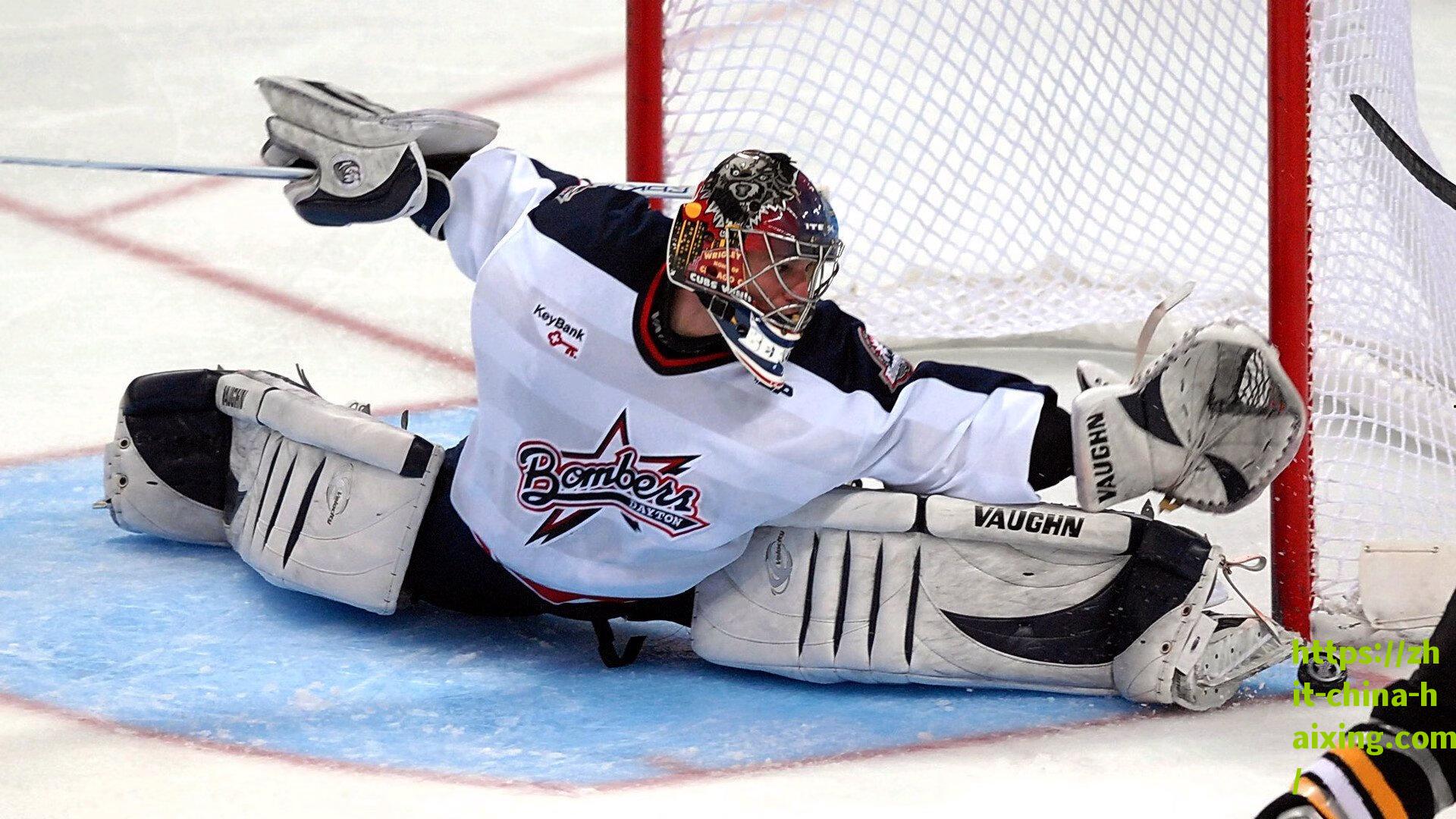 奥赖利英格兰首秀铸就历史时刻 斯通斯赛后赠帽见证传承