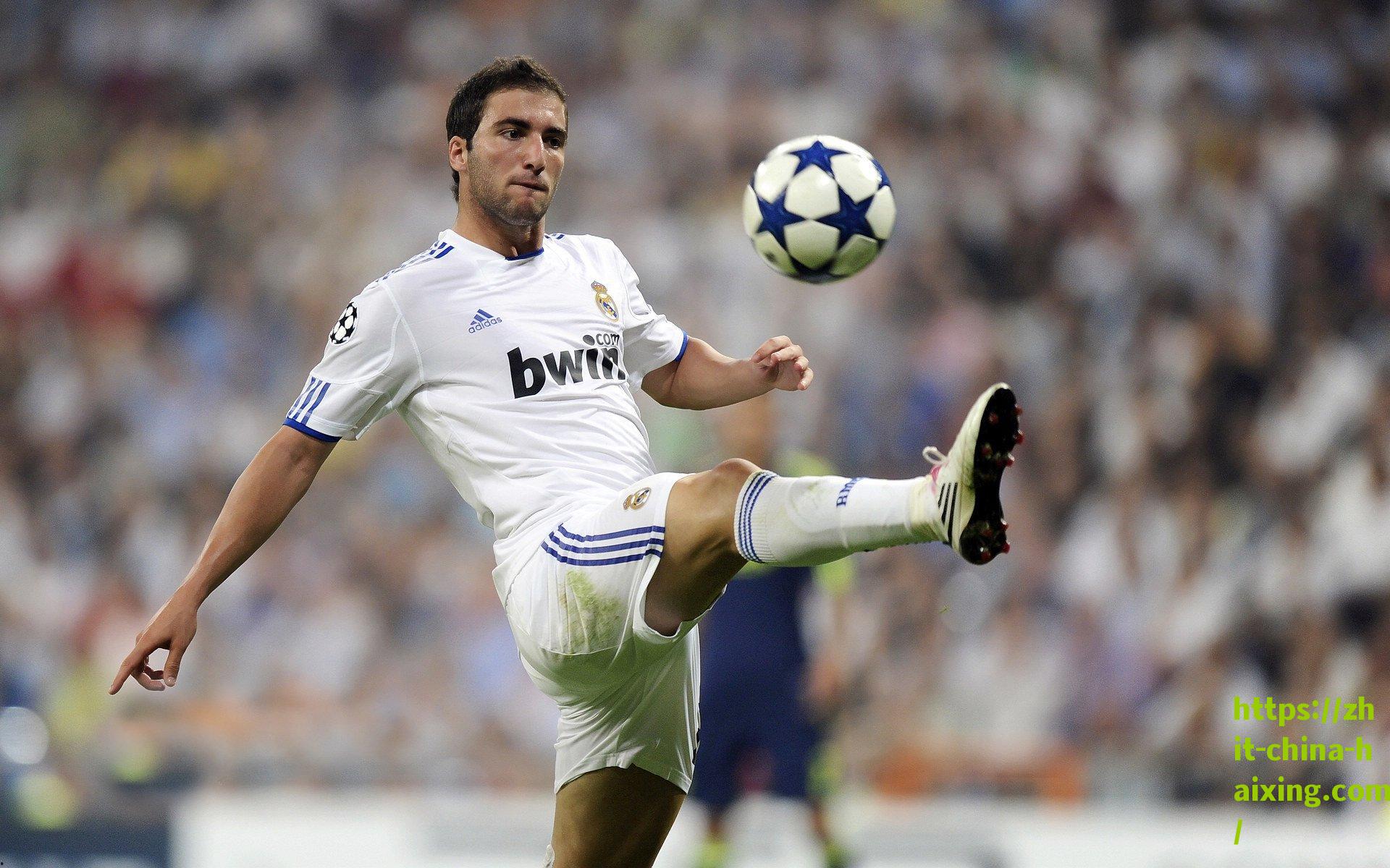 京多安谈球场智慧，速度非我所长，但洞悉突破良机是关键