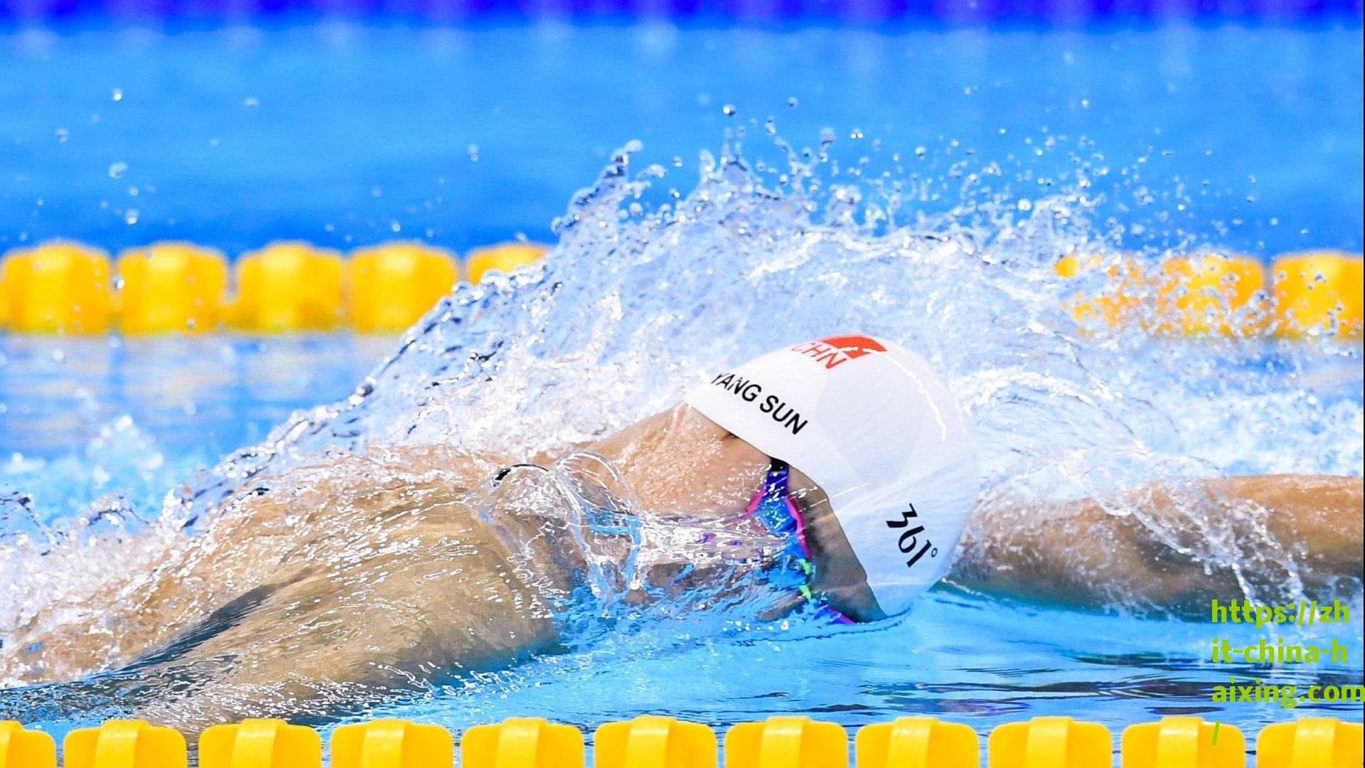 时光凝望的甜蜜，壁纸背后的三年，与一座金杯的永恒回响